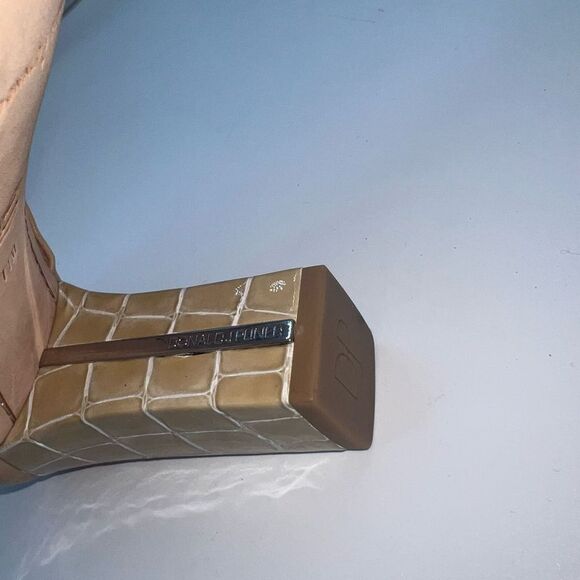 Donald J Pliner Katya in Leather and Croco Embossed - Picture 3 of 15